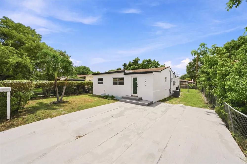 1838 NW 57th St Miami, FL 33142