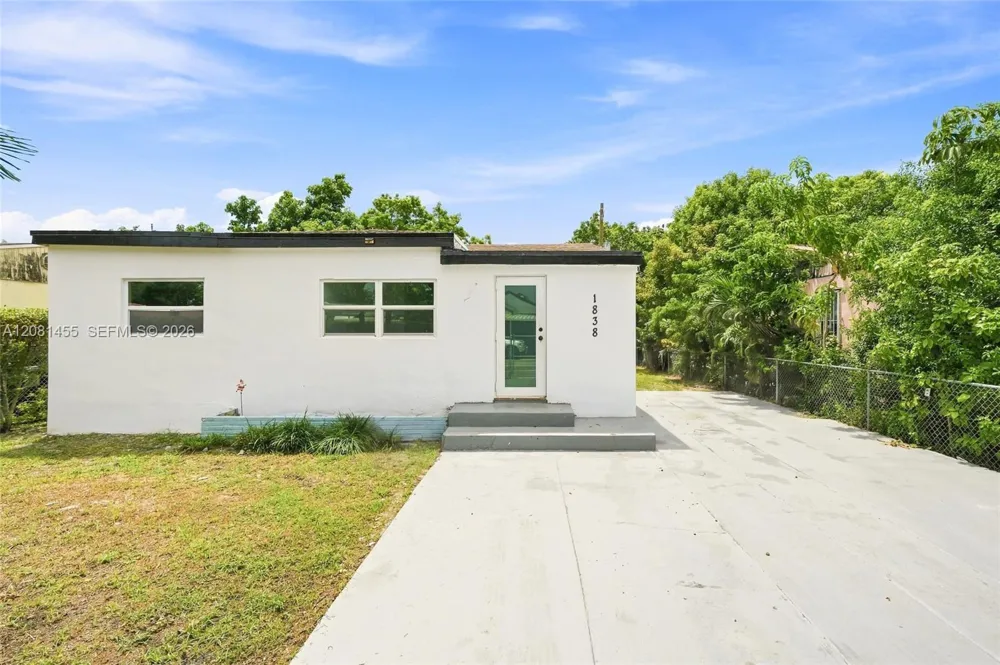 1838 NW 57th St Miami, FL 33142
