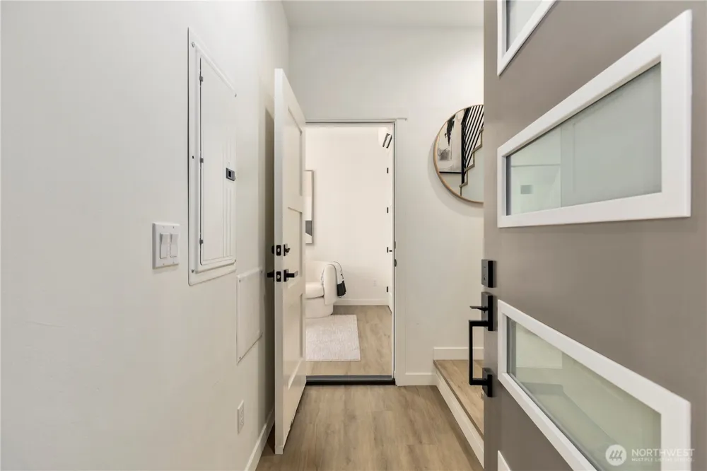 2328 Franklin Avenue E #B Seattle, WA 98102