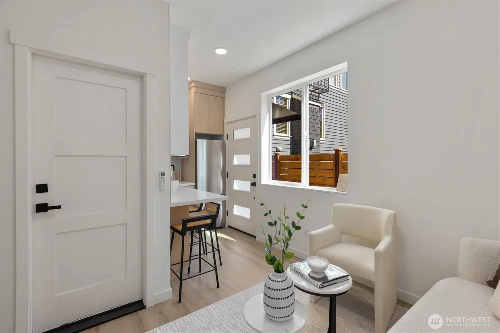 2328 Franklin Avenue E #B Seattle, WA 98102