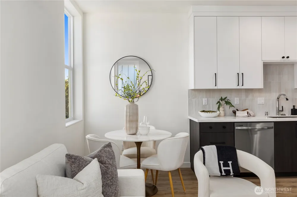 2328 Franklin Avenue E #B Seattle, WA 98102