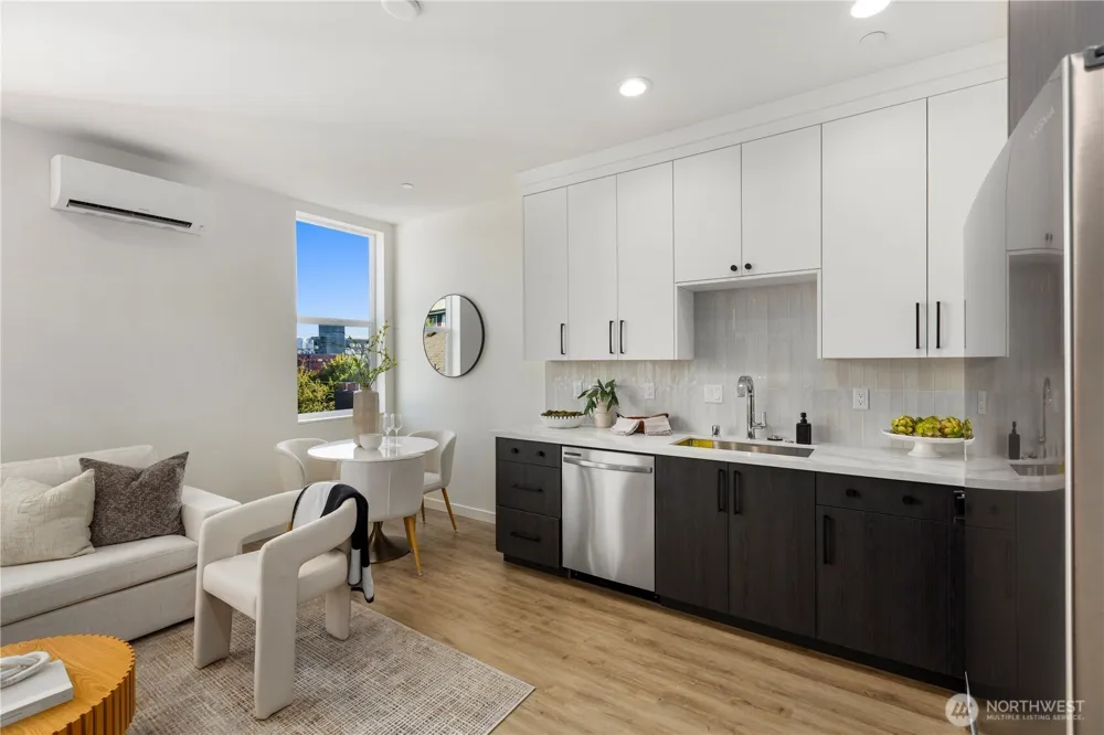 2328 Franklin Avenue E #B Seattle, WA 98102