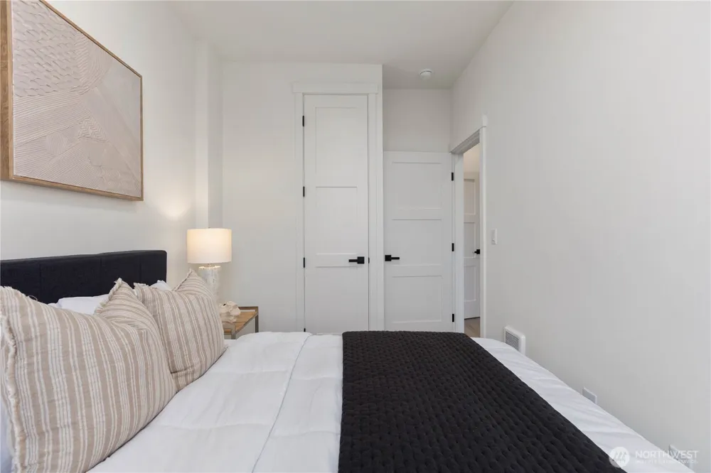2328 Franklin Avenue E #B Seattle, WA 98102