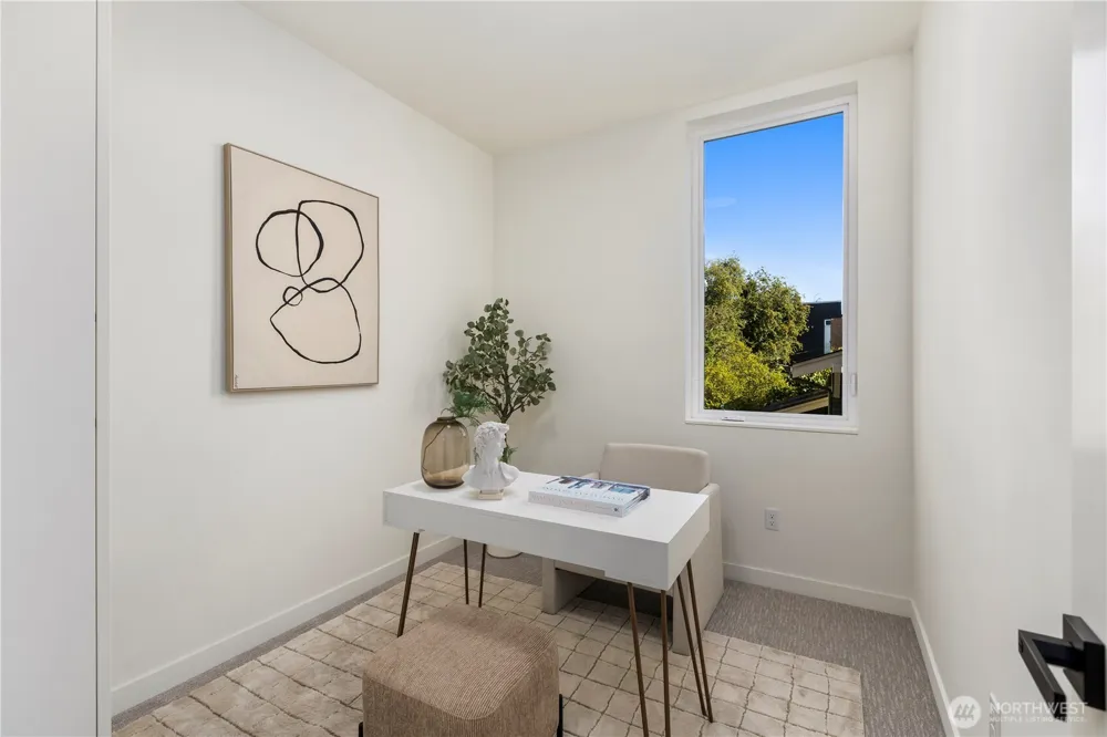 2328 Franklin Avenue E #B Seattle, WA 98102