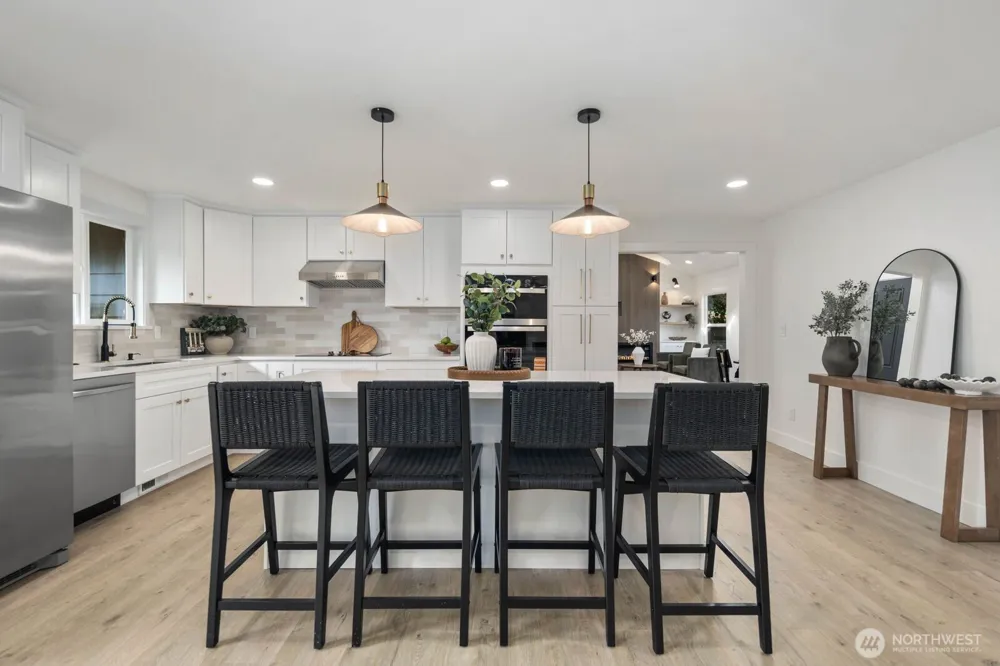 16515 1st Ave SE Bothell, WA 98012