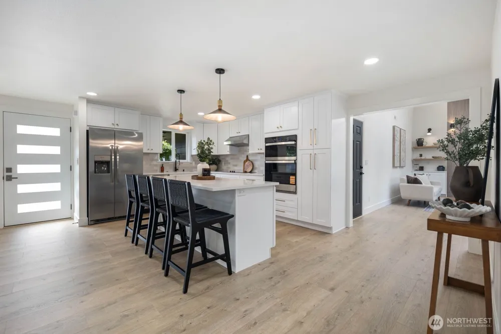 16515 1st Ave SE Bothell, WA 98012