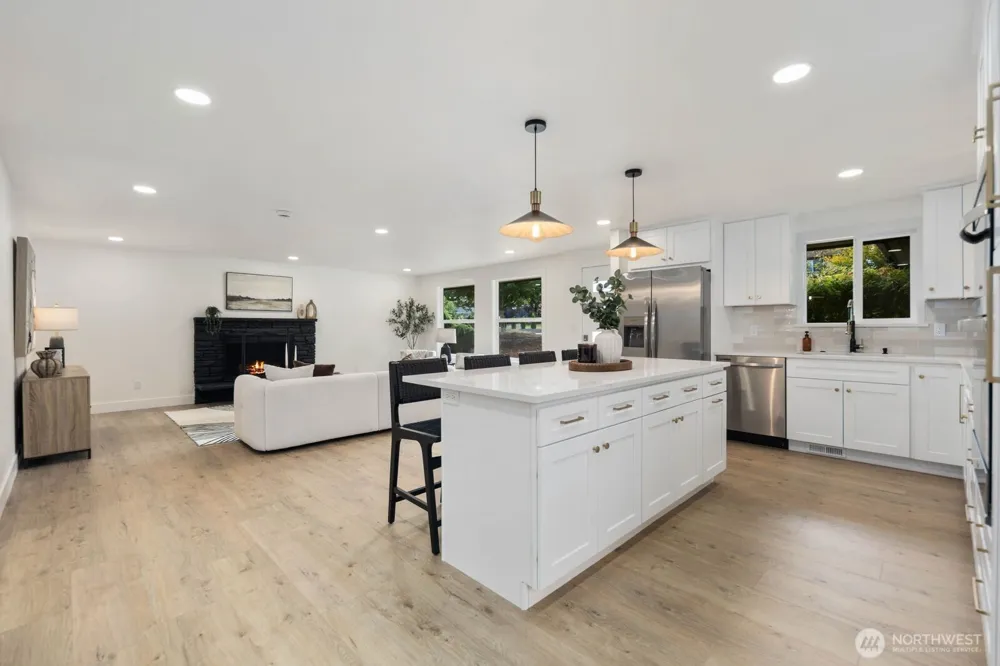 16515 1st Ave SE Bothell, WA 98012