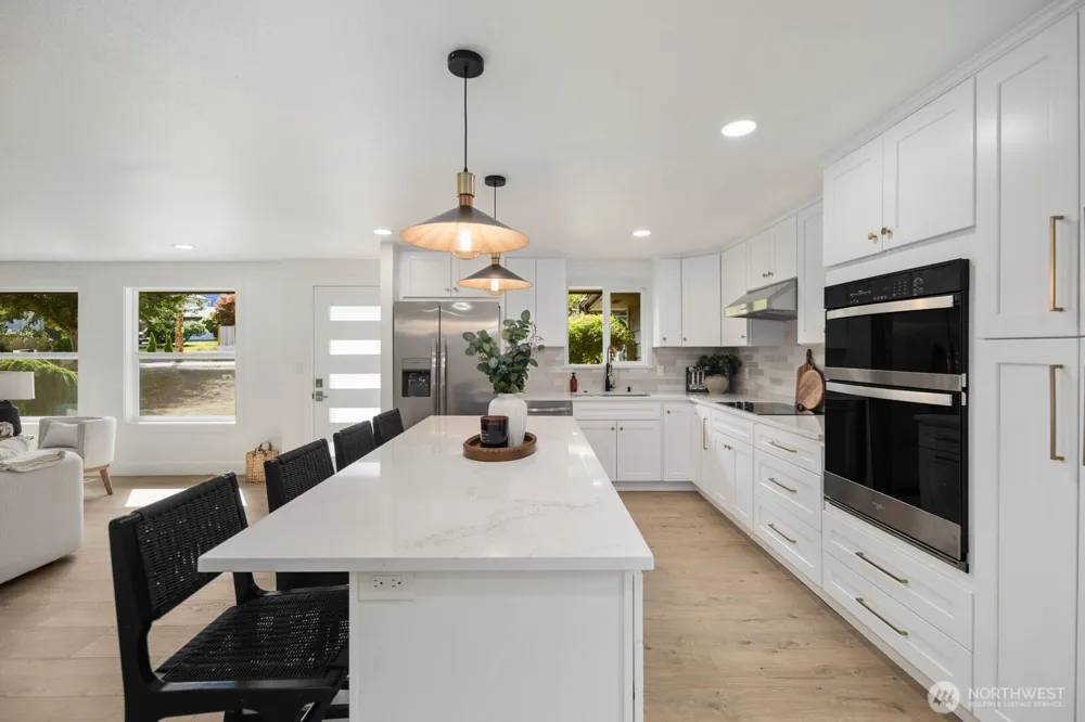 16515 1st Ave SE Bothell, WA 98012