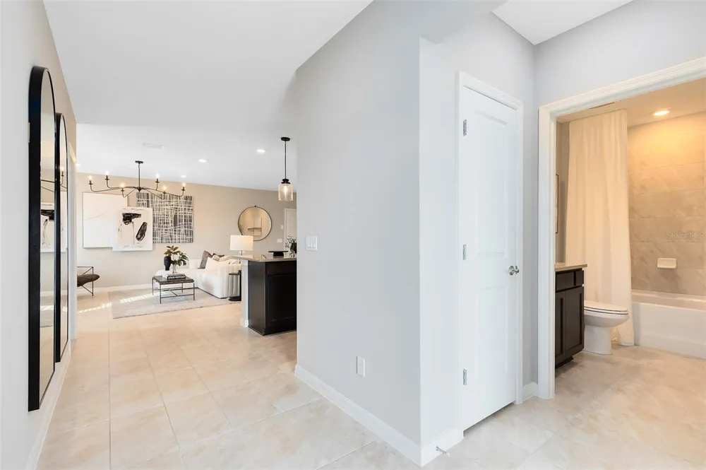1263 GARDENERS PLACE Orlando, FL 32820