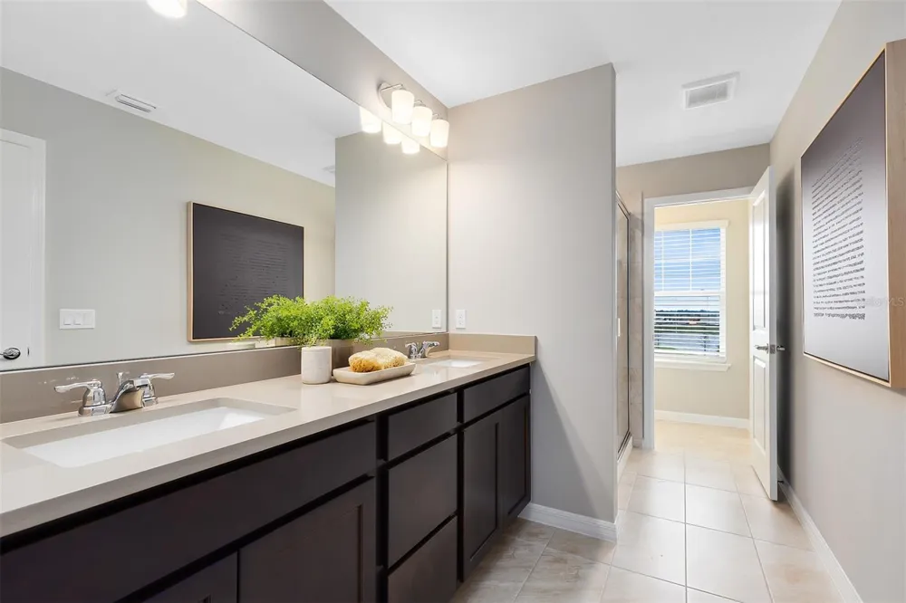 1263 GARDENERS PLACE Orlando, FL 32820