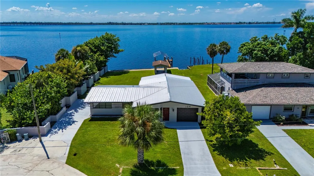104 NORTHSHORE TERRACE Port Charlotte, FL 33980