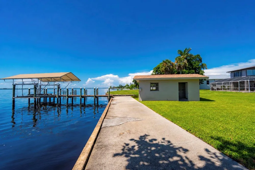 104 NORTHSHORE TERRACE Port Charlotte, FL 33980