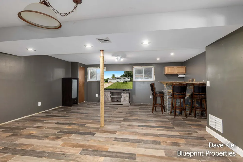131 Manor Drive Middleville Village, MI 49333