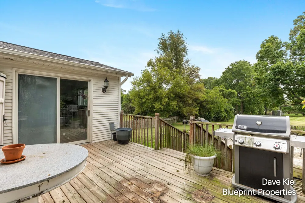 131 Manor Drive Middleville Village, MI 49333