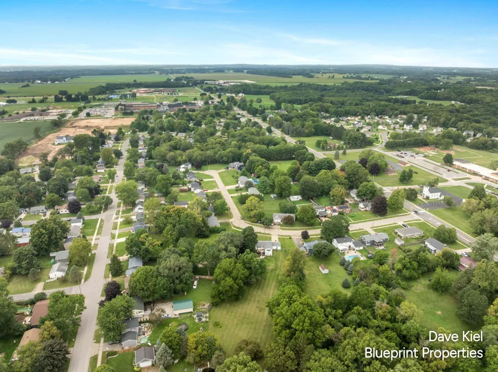 131 Manor Drive Middleville Village, MI 49333