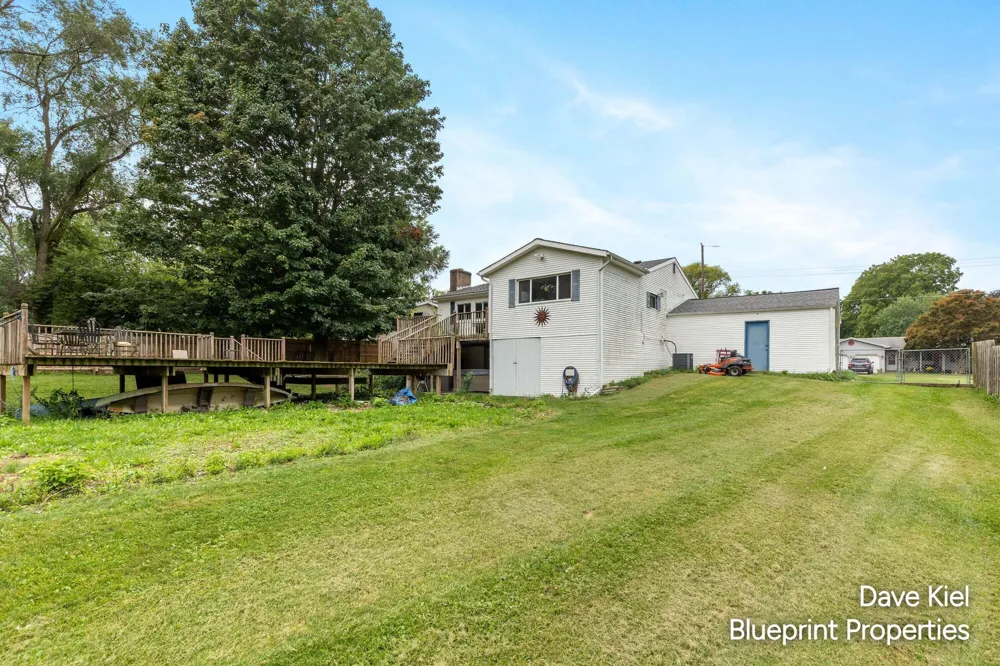 131 Manor Drive Middleville Village, MI 49333