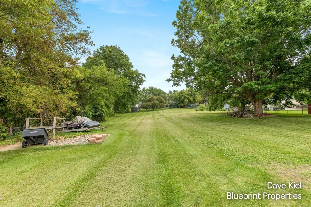 131 Manor Drive Middleville Village, MI 49333