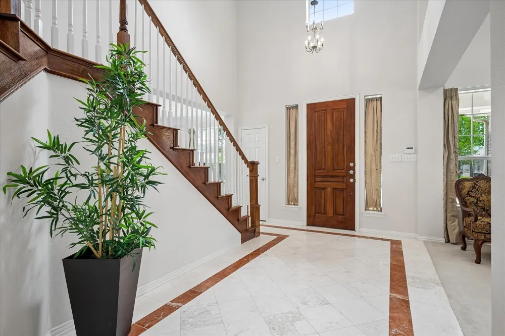 2209 Windy Ridge Court Plano, TX 75025