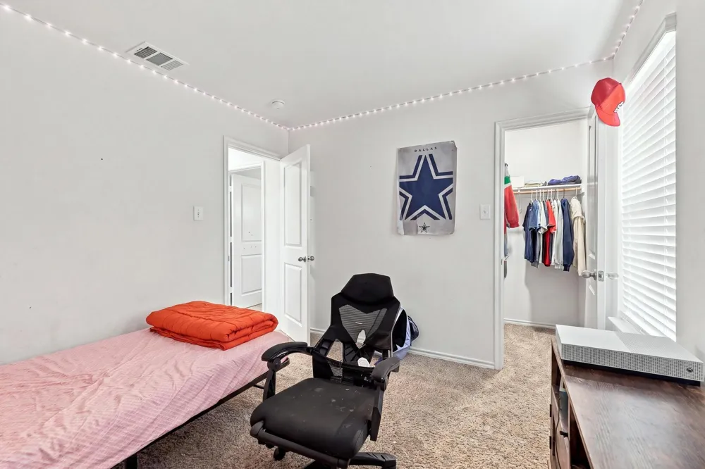 2908 Royal Acres Denton, TX 76209