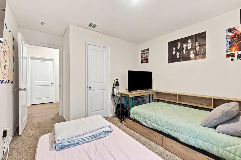 2908 Royal Acres Denton, TX 76209