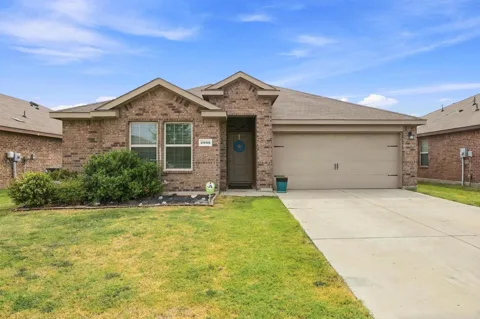 2908 Royal Acres
