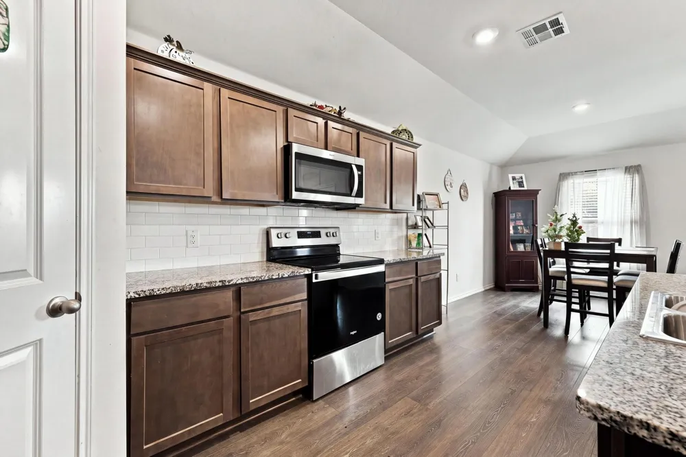 2908 Royal Acres Denton, TX 76209