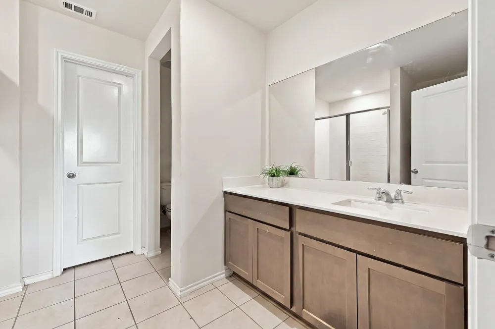2908 Royal Acres Denton, TX 76209