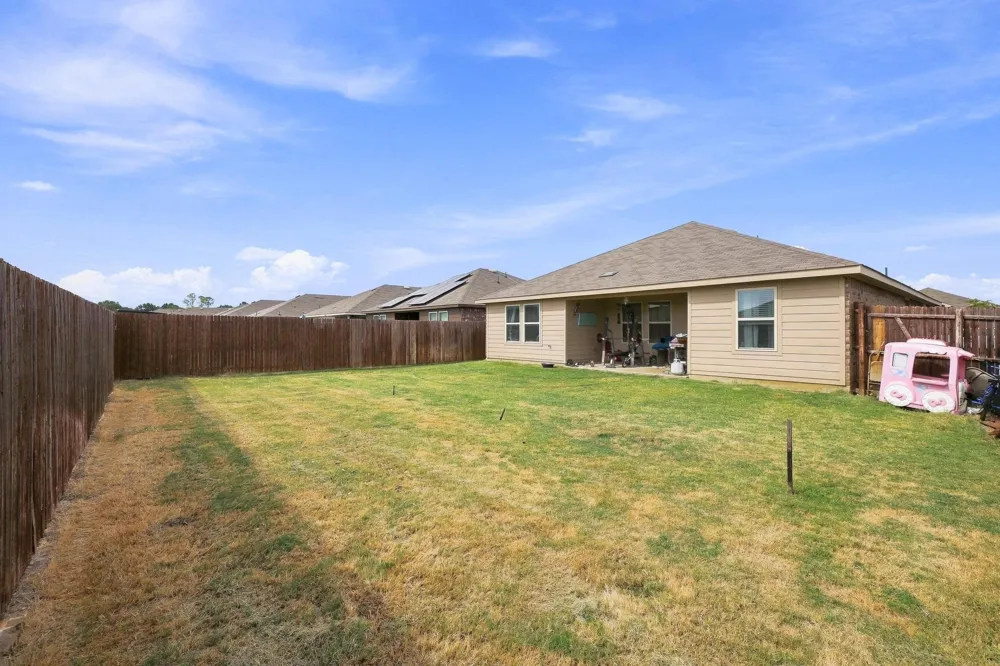 2908 Royal Acres Denton, TX 76209