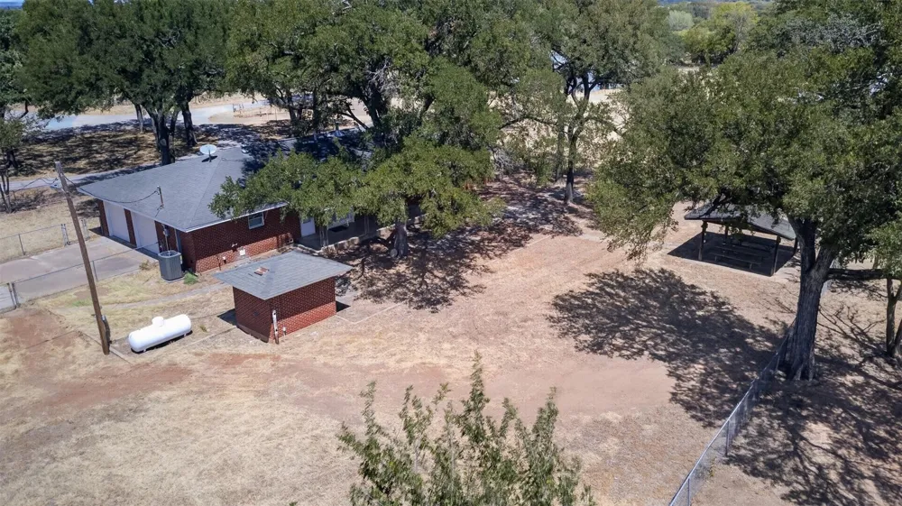 161 Tomlinson Road #1 & 3 Granbury, TX 76049
