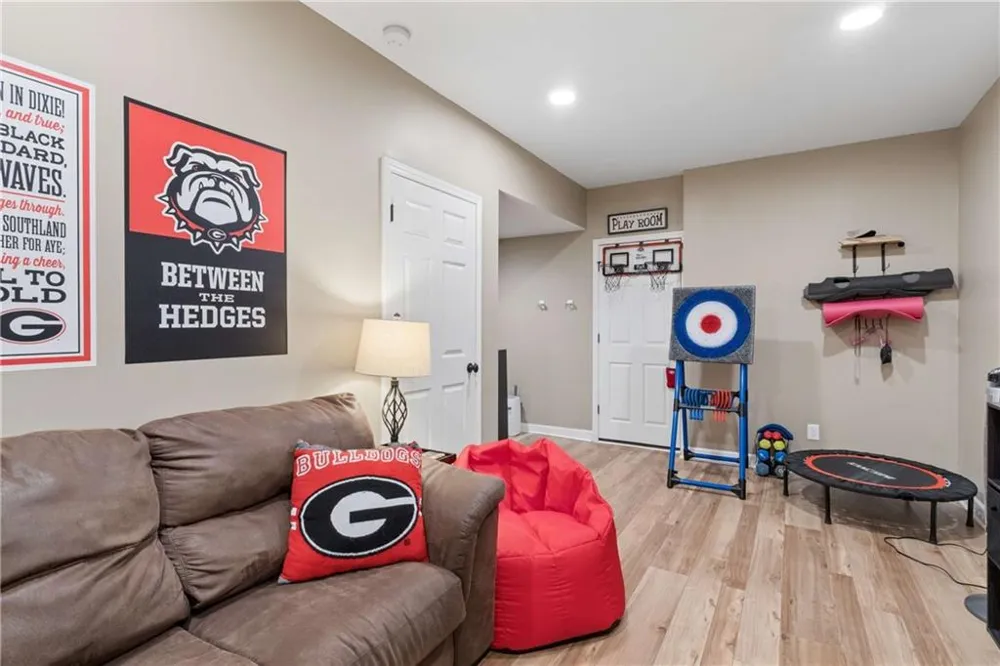 3090 Salisbury Drive Alpharetta, GA 30004