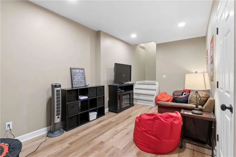 3090 Salisbury Drive Alpharetta, GA 30004