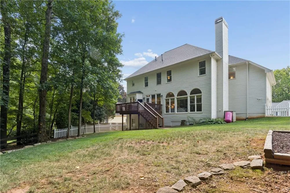 3090 Salisbury Drive Alpharetta, GA 30004