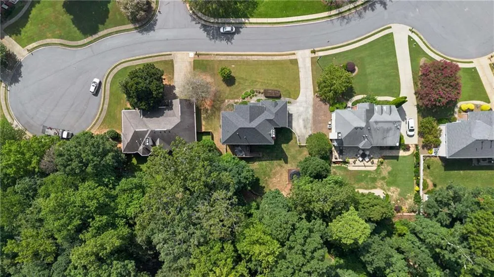 3090 Salisbury Drive Alpharetta, GA 30004