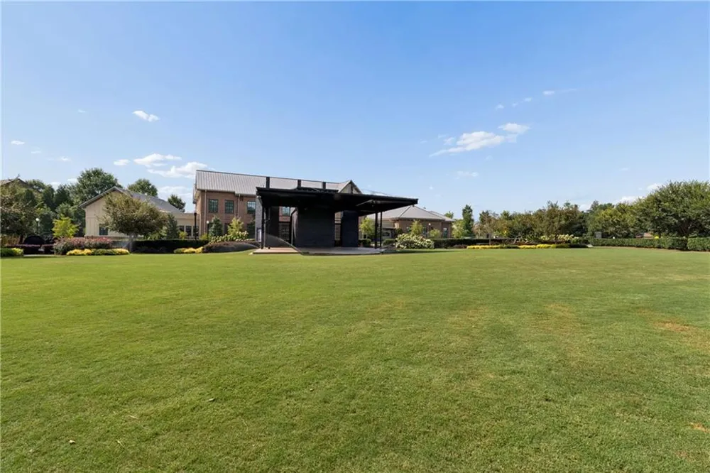 3090 Salisbury Drive Alpharetta, GA 30004