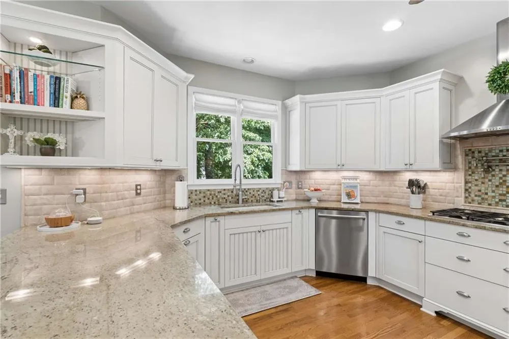 3090 Salisbury Drive Alpharetta, GA 30004