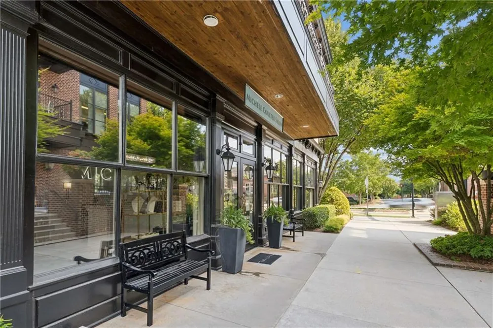 3090 Salisbury Drive Alpharetta, GA 30004
