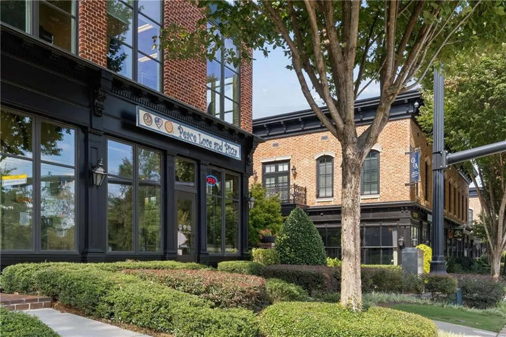 3090 Salisbury Drive Alpharetta, GA 30004