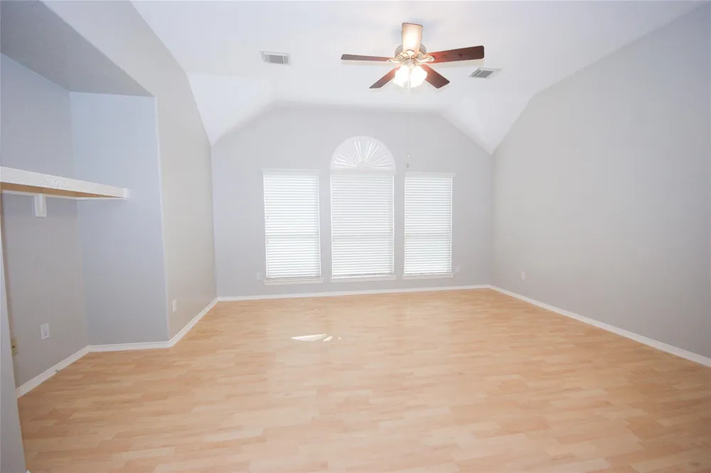 2516 Royal Terns Court League City, TX 77573