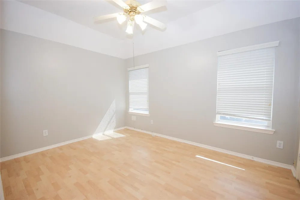 2516 Royal Terns Court League City, TX 77573