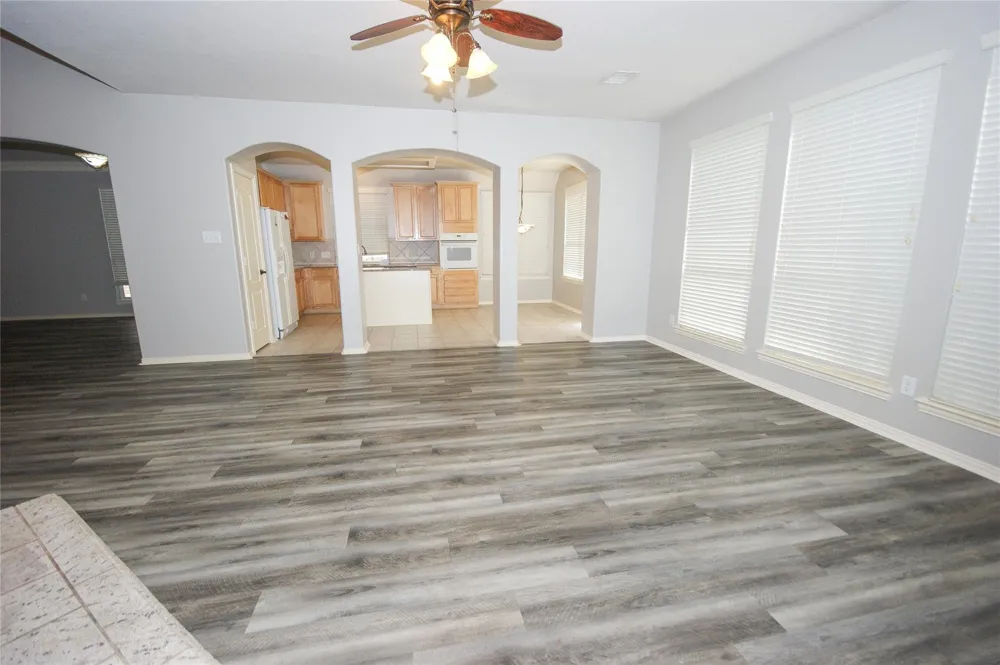 2516 Royal Terns Court League City, TX 77573