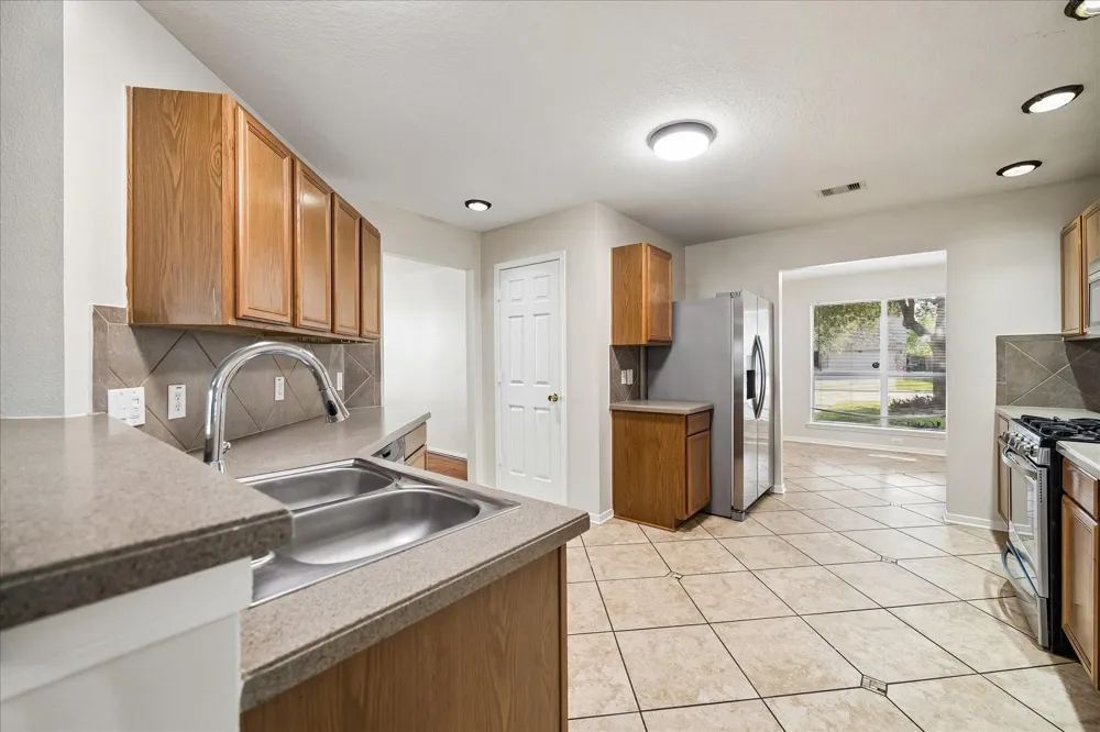 5035 Redwing Brook Trail Katy, TX 77449