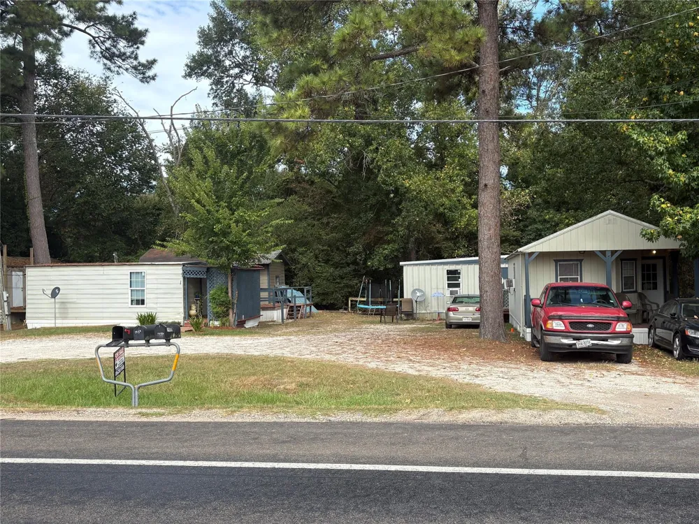 1490 S Byrd Ave Shepherd, TX 77371