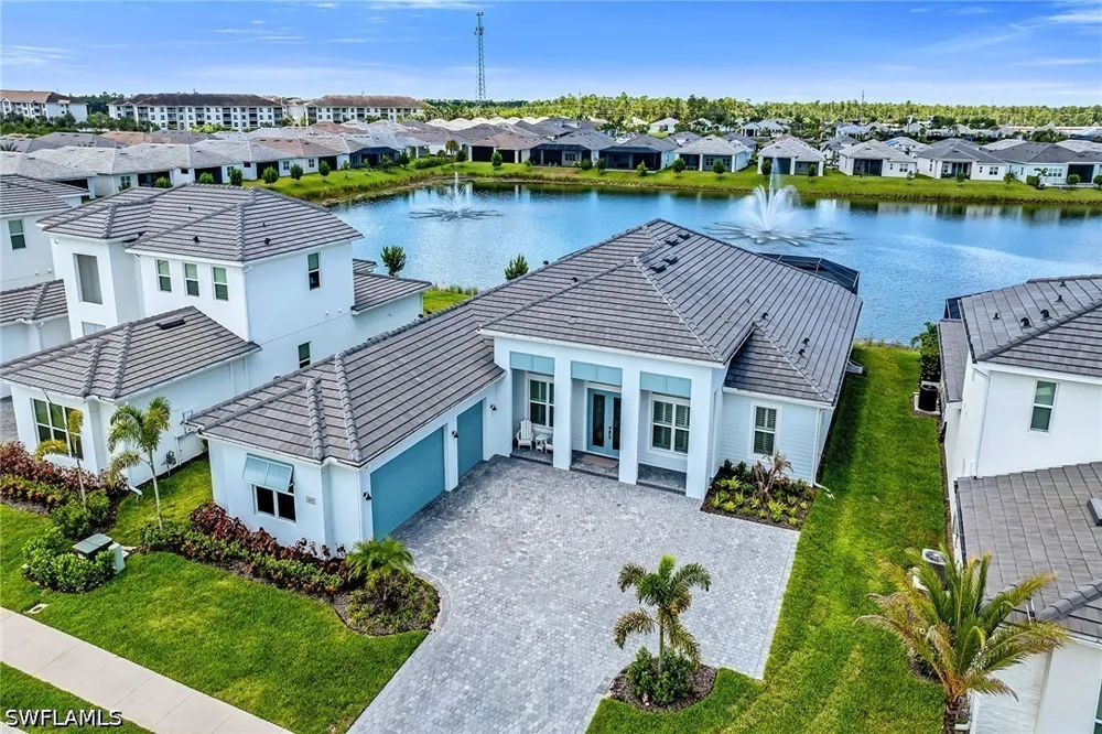 Wisteria Way Naples, FL 34114