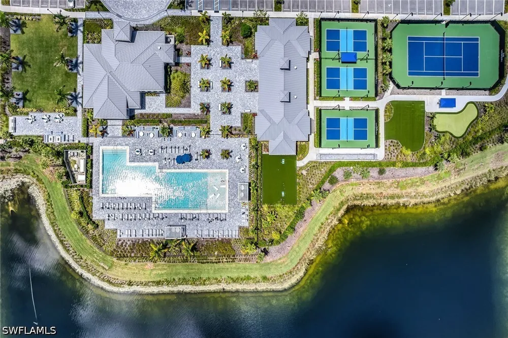Wisteria Way Naples, FL 34114