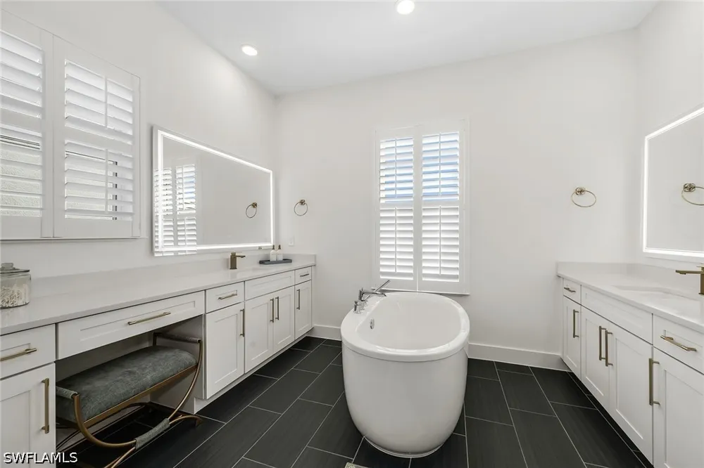 Wisteria Way Naples, FL 34114