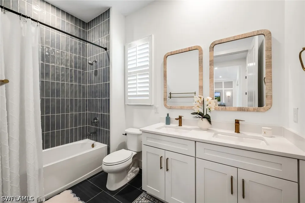 Wisteria Way Naples, FL 34114