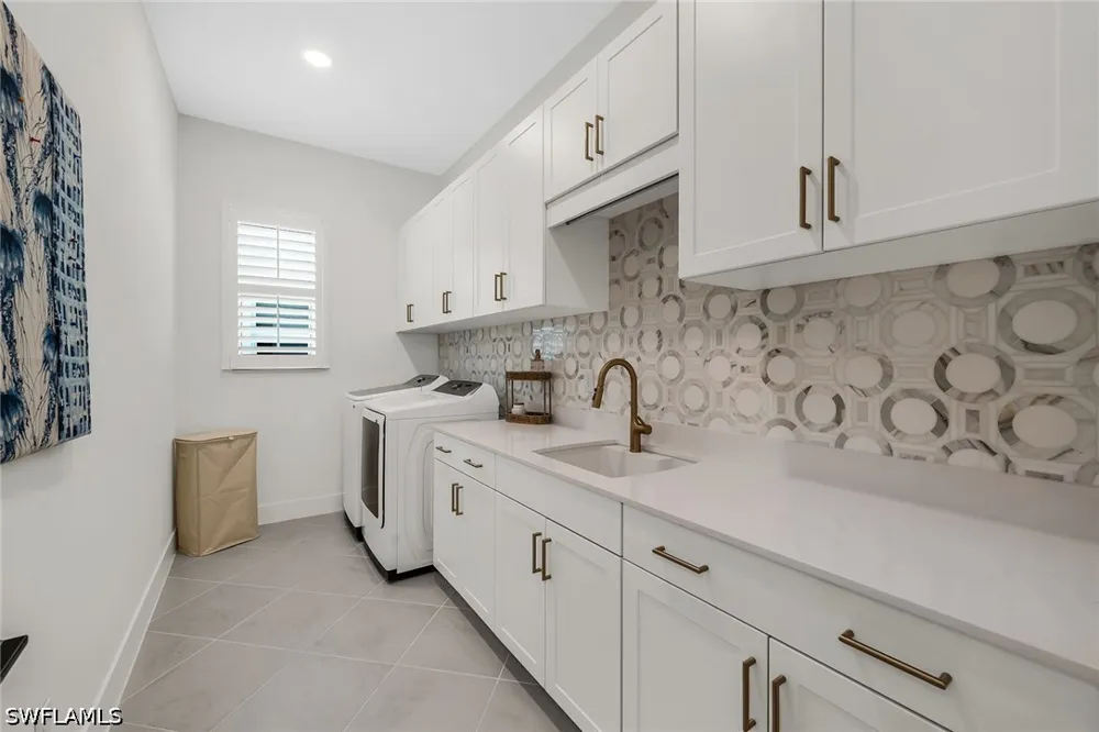 Wisteria Way Naples, FL 34114