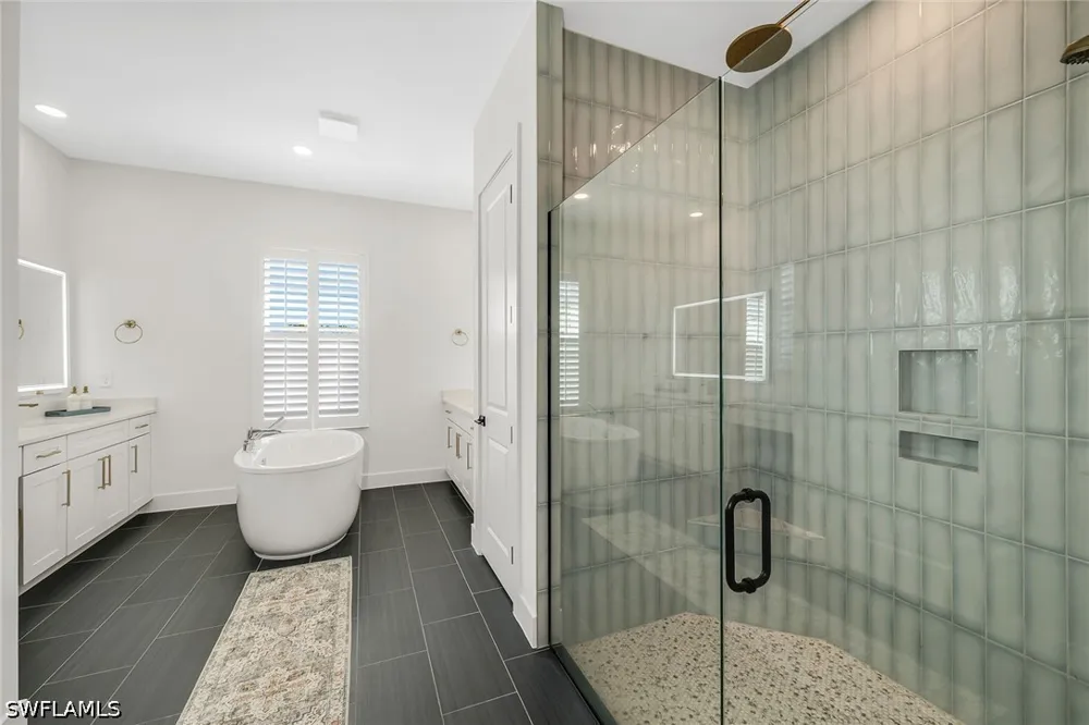 Wisteria Way Naples, FL 34114