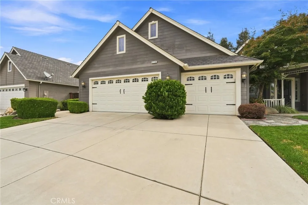 210 Denton Court Visalia, CA 93291