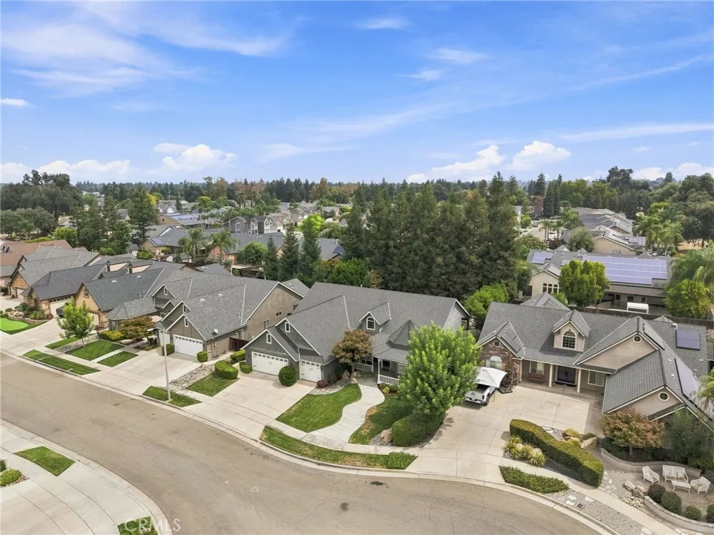 210 Denton Court Visalia, CA 93291